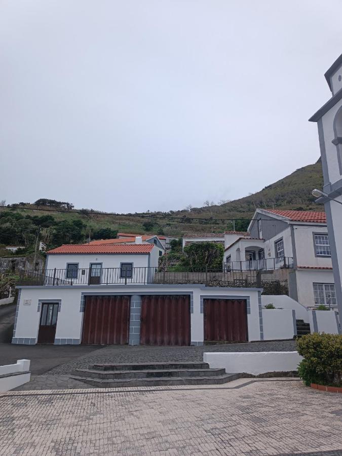 Alojamento Local M&I Lajes das Flores Dış mekan fotoğraf